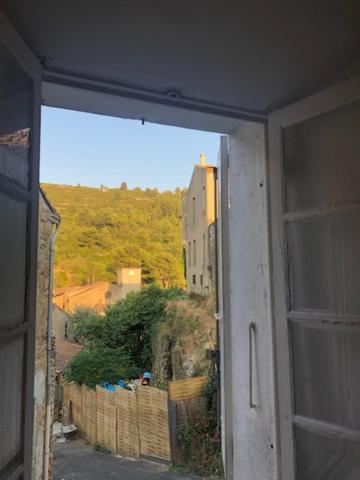 Chez Tatie Menie Bed & Breakfast Fraissé-des-Corbières Bagian luar foto